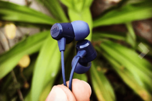 JBL C50HI by Harman in-Ear Headphones with Mic (Blue) logo