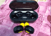 WeCool Moonwalk Mini Earbuds with Magnetic Charging Case IPX5 Wireless Earphones logo