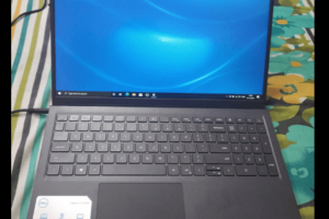 Dell 15 (2021) Intel i5-1135G7 Laptop