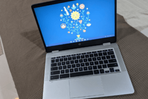 HP Chromebook x360 14-inch (35.56 cms) Thin & Light Touchscreen Laptop